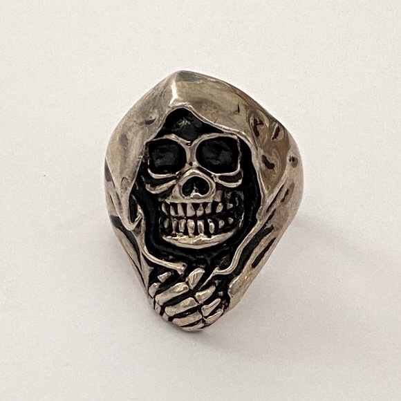 925 Silver hoodie skull ring - Picture 2 of 4